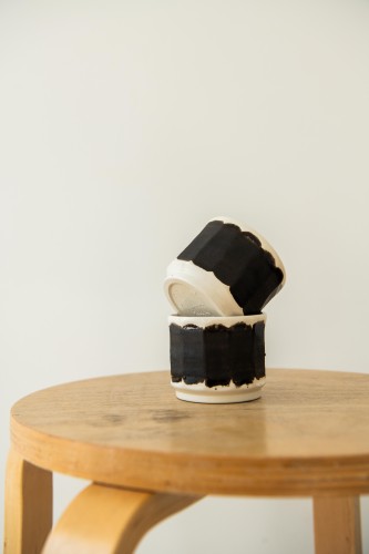 ANGLED ESPRESSO. JUODA ŠIURKŠTI