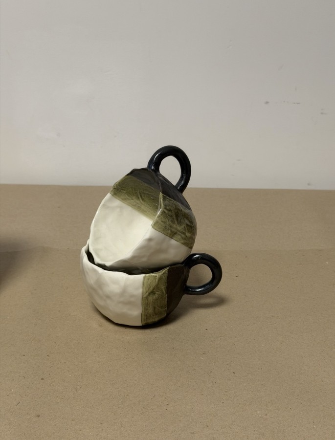 KLASIKA. JUODA BALTA